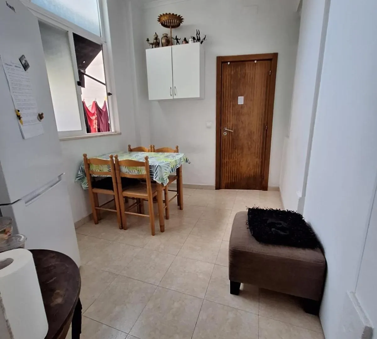 מלון Quarto Barato Centro De Lisboa 0*, ליסבון פורטוגל